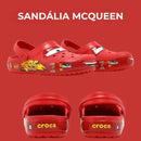 Sandália Crocs Relâmpago Mcqueen Carros Diversão Garantida® + BRINDE Faróis Led Crocs
